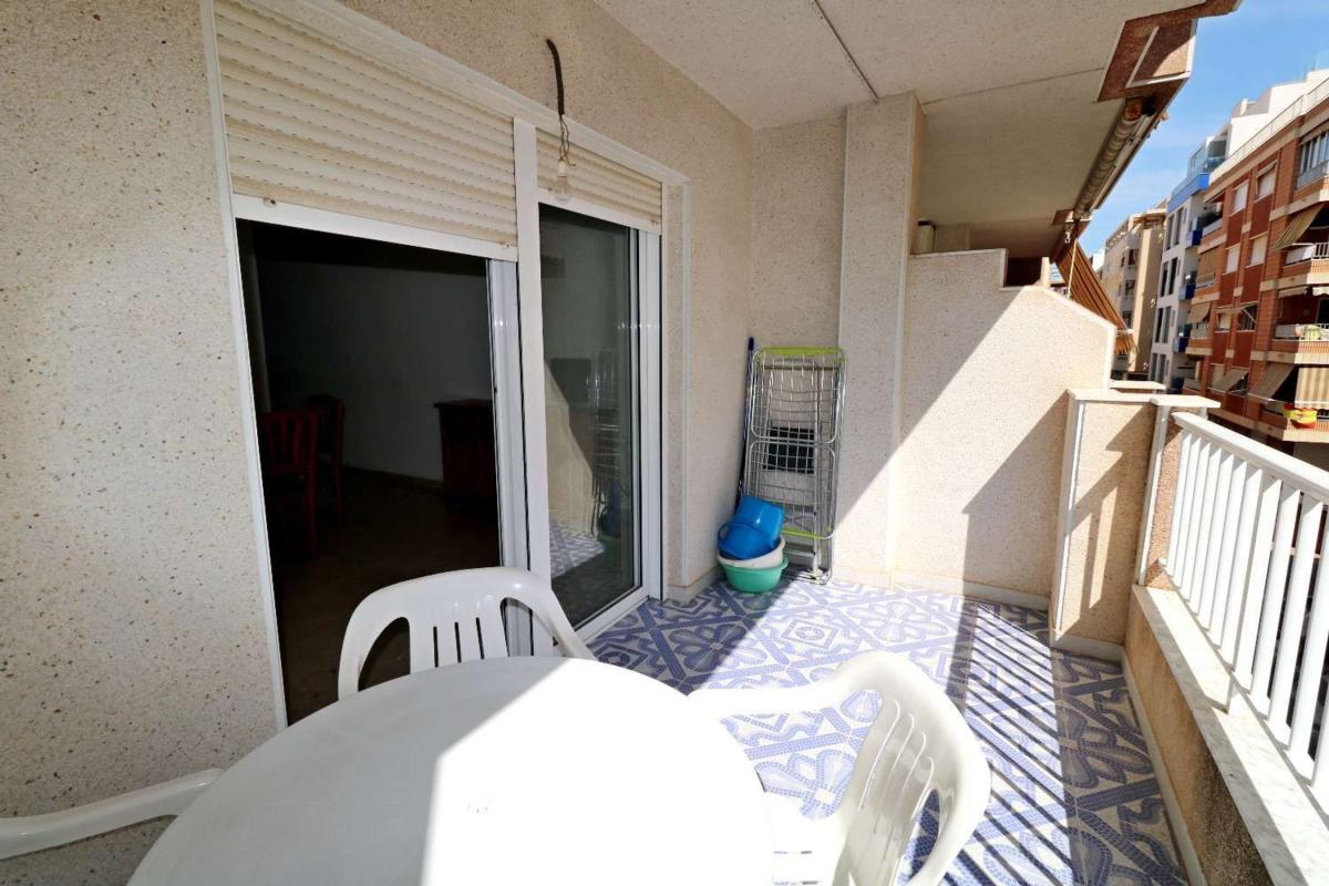 Venta de piso en Piso en Calle Radio Murcia, Las Piscinas Naturales, Torrevieja, Torrevieja
 photo 5