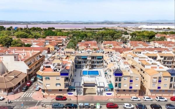 Sprzedaż mieszkania w Piso en Calle José Hódar, Playa de los Náufragos, Torrevieja, Torrevieja
photo 1