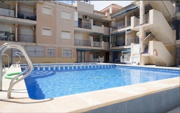 Sprzedaż mieszkania w Piso en Calle José Hódar, Playa de los Náufragos, Torrevieja, Torrevieja
thumbnail 2