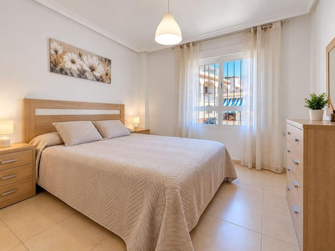 Venta de piso en Piso en Playa de los Locos, Torrevieja, Torrevieja
photo 5