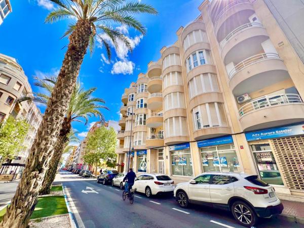 Apartment for sale in Habaneras , Torrevieja thumbnail 2
