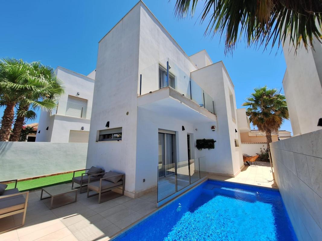 Impresionante Chalet moderno con vistas al mar  en Torrevieja - Los Frutales, Torrevieja
 photo 2