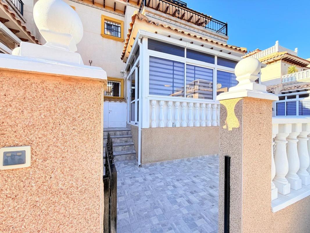 Venta de chalet adosado en Las Filipinas , Orihuela photo 3