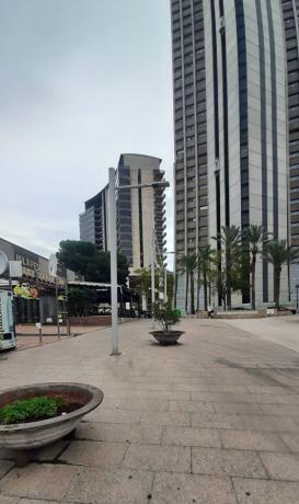 Local en Calle del Actor Luis Prendes, Playa de Poniente, Benidorm photo 1