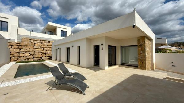 Villa con un toque de diseño en Finestrat photo 1