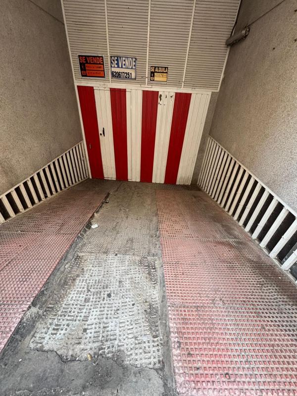 Venta de garaje en Playa del Cura , Torrevieja photo 1