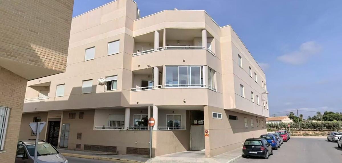 Sale of apartment in Piso en Calle las Salinas, Los Montesinos, Los Montesinos
photo 1