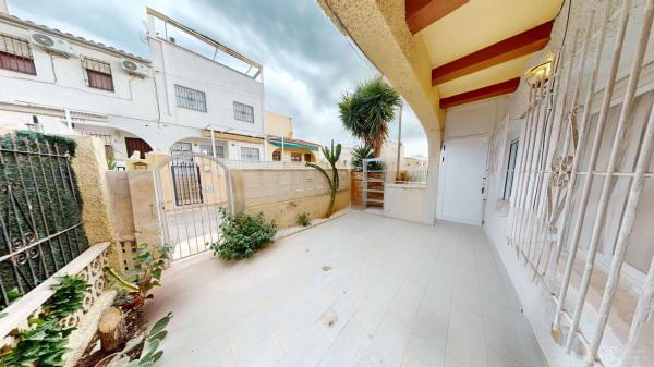 Chalet pareado en Parque del Duero s/n, San Fulgencio thumbnail 2