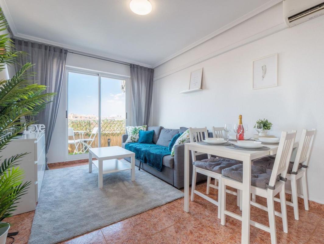 Продажа квартиры на Piso en Calle Calas Blancas D, 1, Playa de los Locos, Torrevieja, Торревьеха
photo 1
