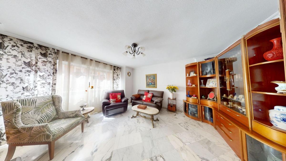 Venta de piso en Piso en Pintor Gisbert, Santo Domingo, Alicante / Alacant, Alicante / Alacant
photo 2