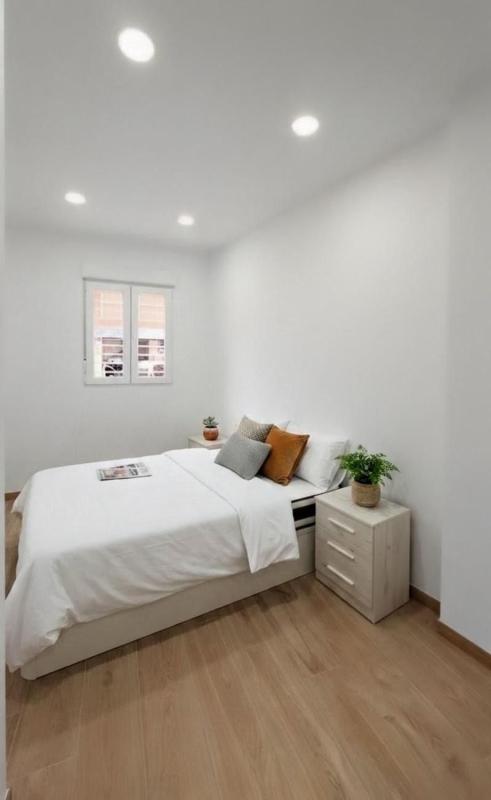Venta de piso en Piso en Reina Victoria-Miguel Hernández, Elche / Elx, Elche / Elx
photo 3