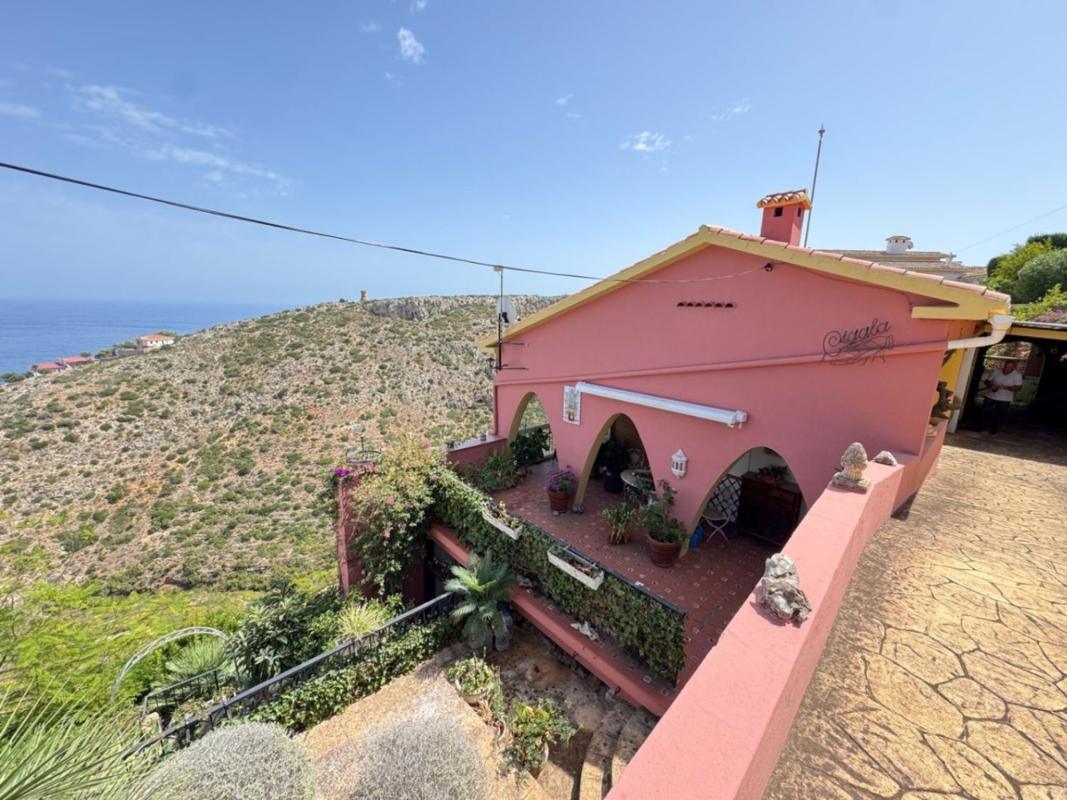 Properties for sale and rent in Spain photo 1