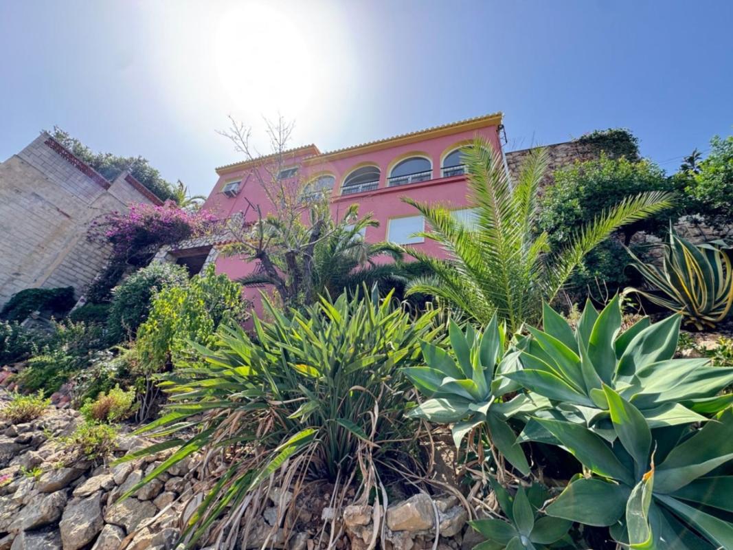 Properties for sale and rent in Spain photo 3