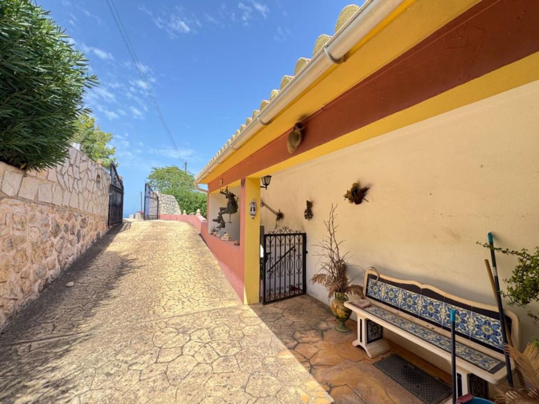Properties for sale and rent in Spain photo 5