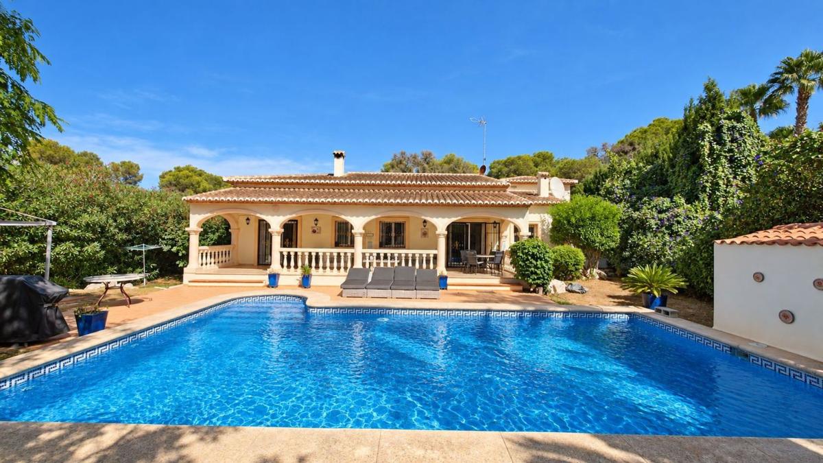 Properties for sale and rent in Spain photo 1