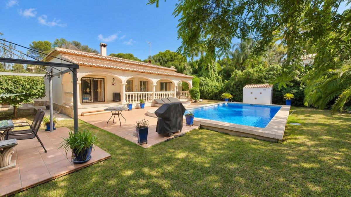 Properties for sale and rent in Spain photo 2