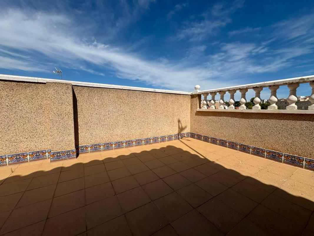 Properties for sale and rent in Spain photo 2