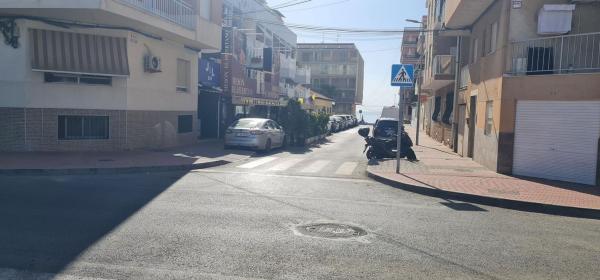 Chalet adosado en Calle Benejúzar, Playa de los Náufragos, Torrevieja photo 2