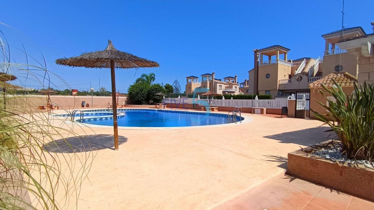 Sale of independent chalet in Casa o chalet en Urbanizaciones, Guardamar del Segura, Guardamar del Segura
photo 4