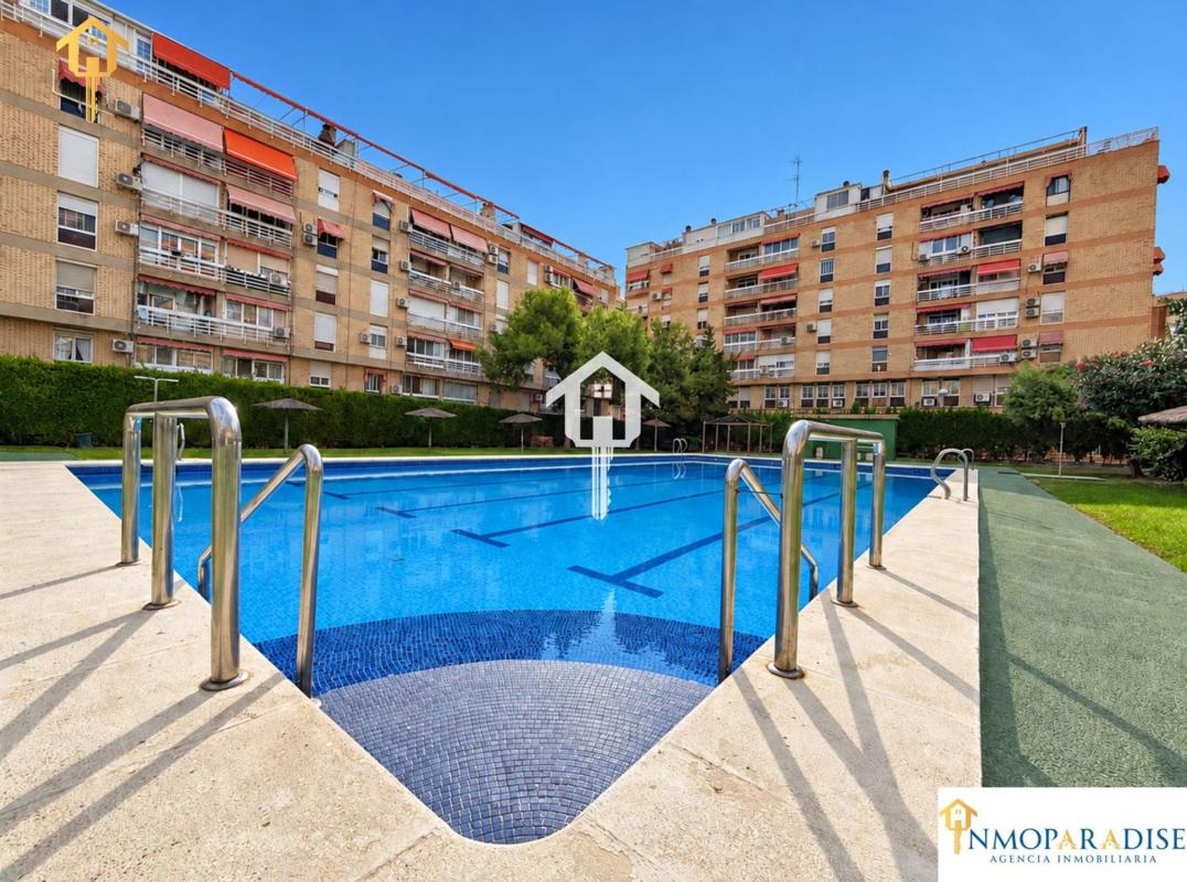 Venta de piso en Piso en Calle Metge Pedro Herrero, Alipark, Alicante / Alacant, Alicante / Alacant
photo 1