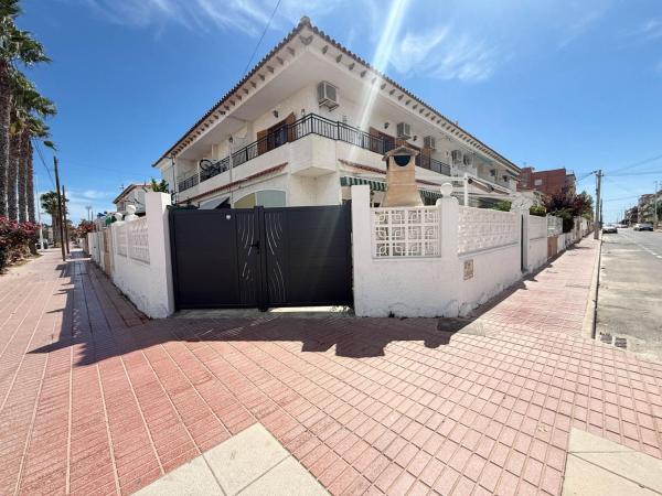 Chalet adosado en Gran Playa, Santa Pola photo 1