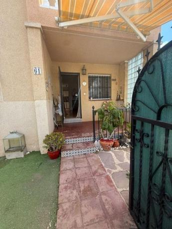 Chalet adosado en Avenida Torreblanca, 24, Torreblanca, Torrevieja photo 2