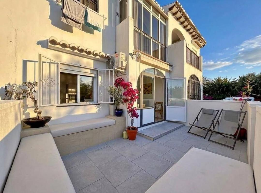 Venta de piso en Piso en Los Balcones - Los Altos del Edén, Torrevieja, Torrevieja
photo 1