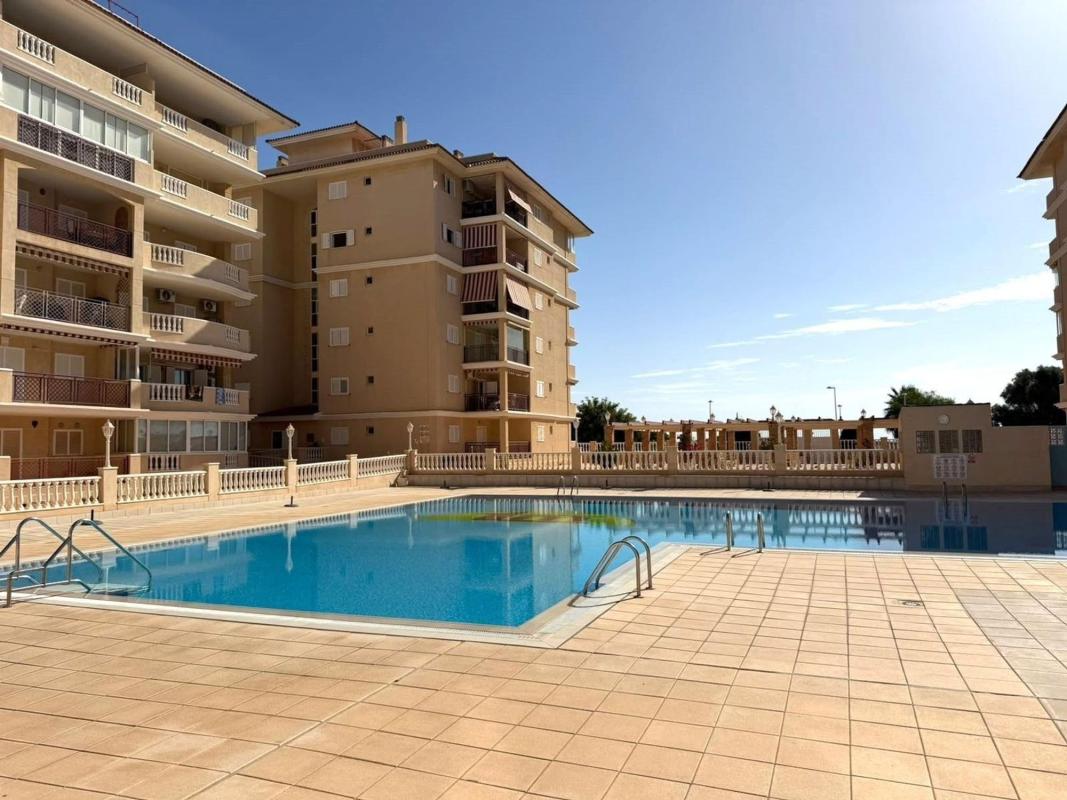 Venta de piso en Piso en Cañada del Molino, Torrevieja, Torrevieja
photo 1