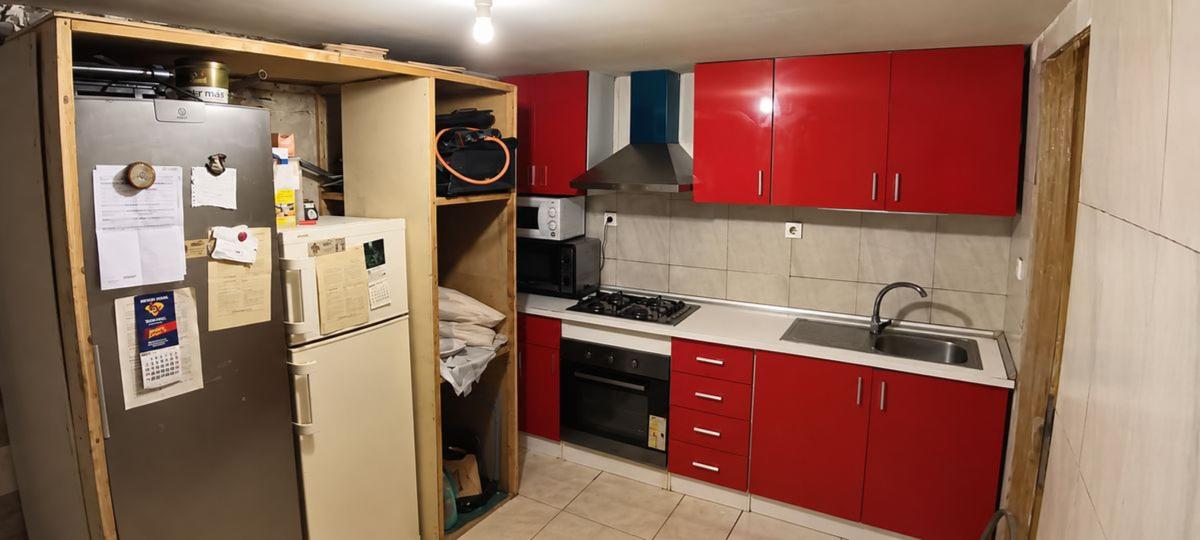 Sale of apartment in Piso en Calle de Gata de Gorgos, Tómbola - Rabasa, Alicante / Alacant, Alicante
photo 4