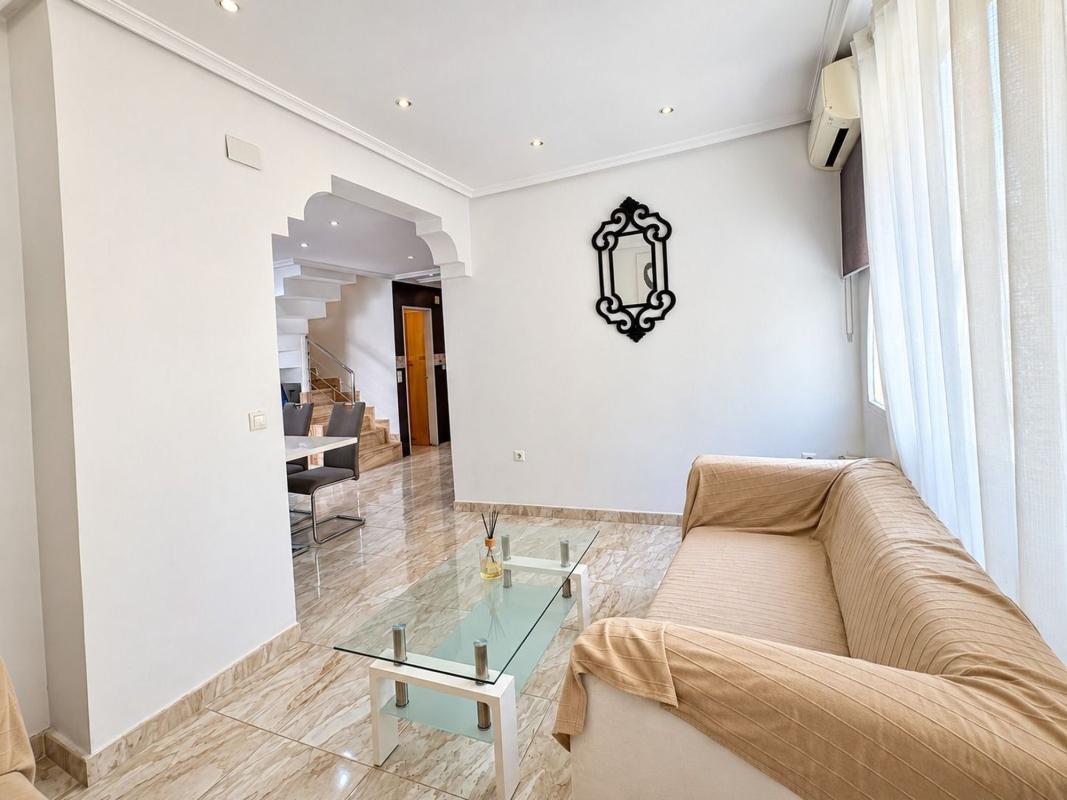 Venta de duplex en Dúplex en Calle Francisco Diez Martinez, La Siesta - El Salado - Torreta, Torrevieja, Torrevieja photo 5
