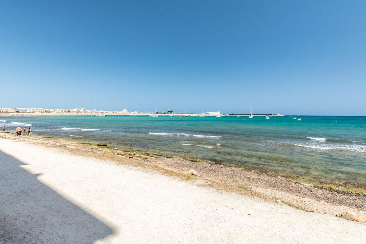 Sprzedaż mieszkania w Piso en Playa de los Náufragos, Torrevieja, Torrevieja
 photo 3