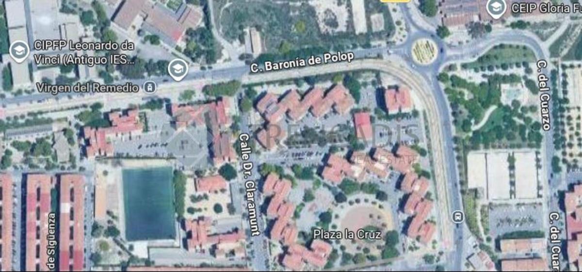 Sale of independent chalet in Casa o chalet en Plaza del Puente, Casco Histórico-Santa Cruz, Alicante / Alacant, Alicante
photo 1