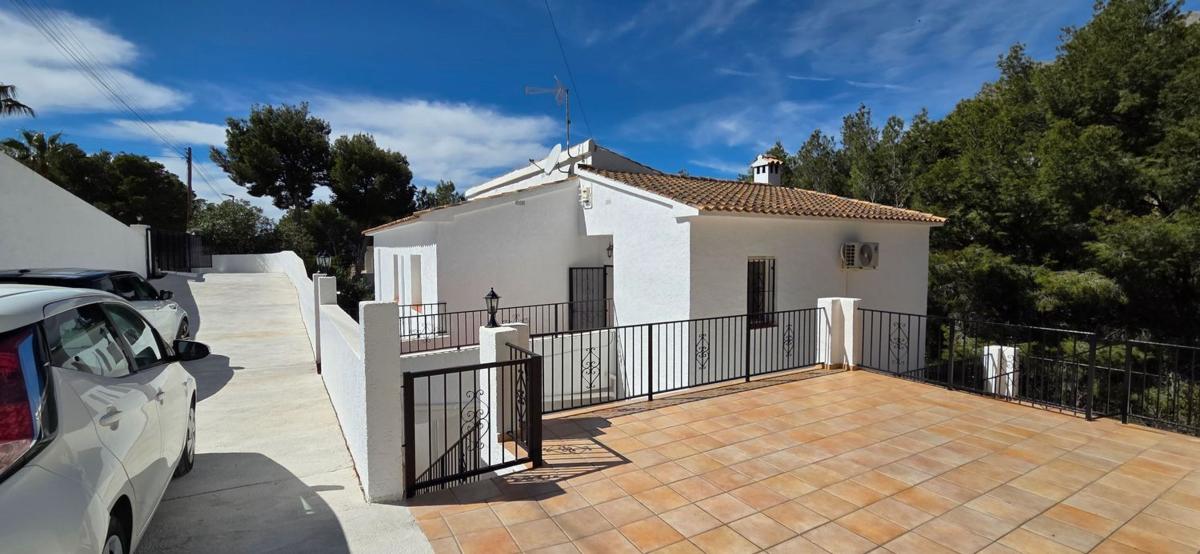 Properties for sale and rent in Spain photo 1