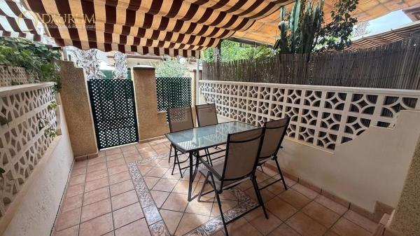 Chalet adosado en Avenida Zaragoza, Gran Playa, Santa Pola photo 1