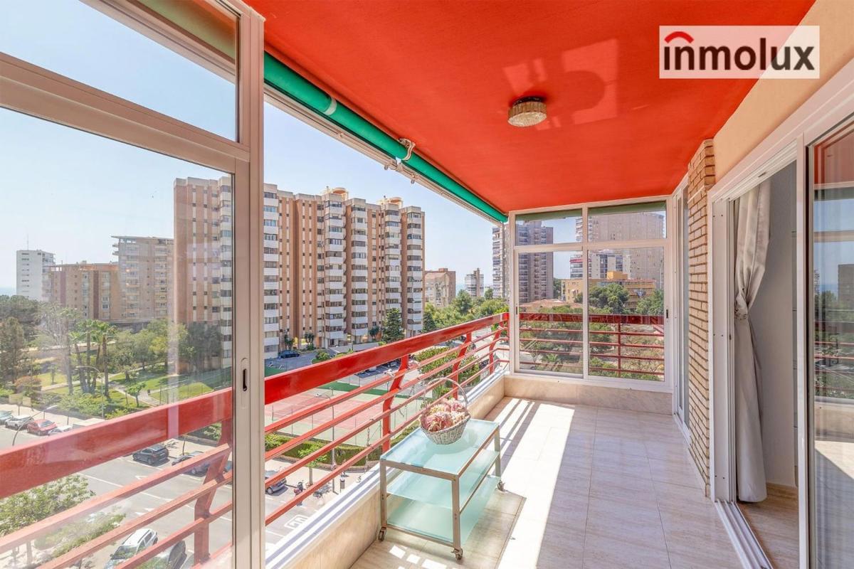 Продажа квартиры на Piso en Calle Esportista Juan Matos, La Albufereta, Alicante / Alacant, Аликанте / Алакант
 photo 2