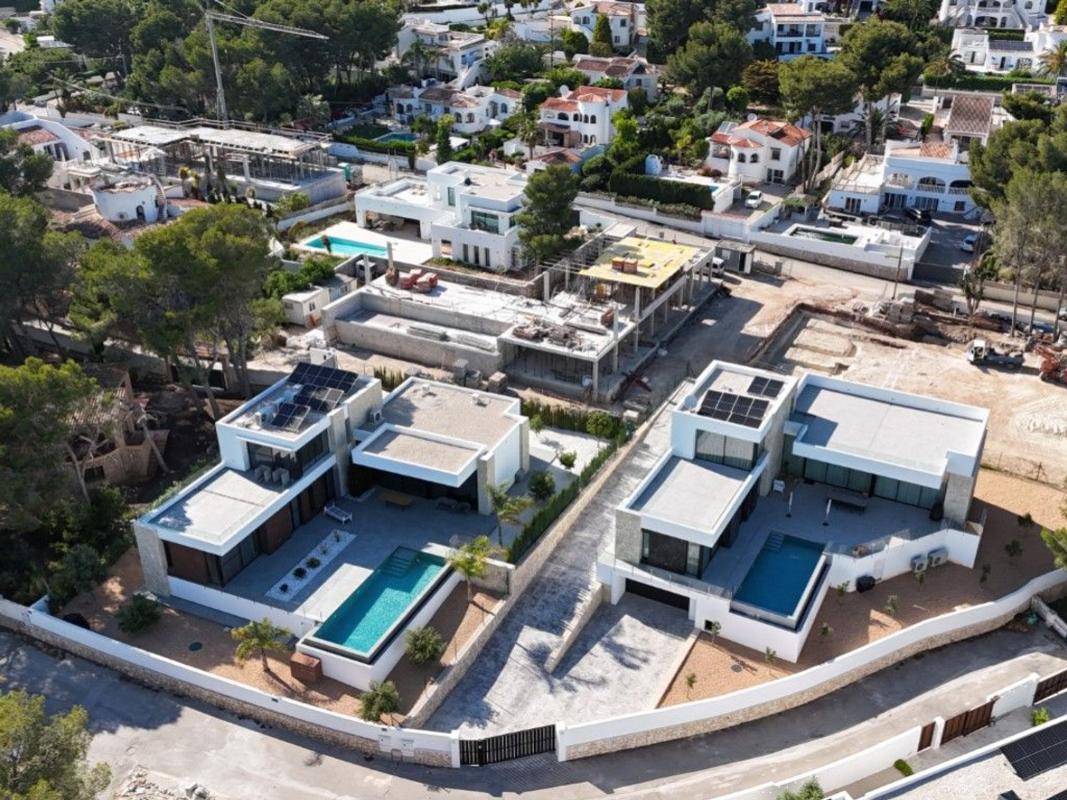 Properties for sale and rent in Spain photo 1