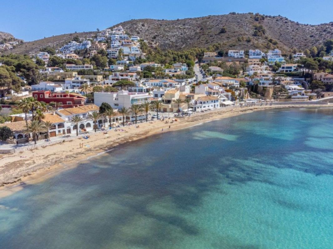 Properties for sale and rent in Spain photo 3