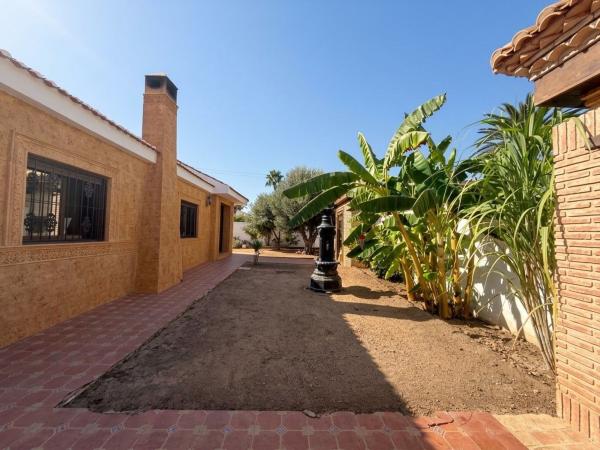 Casa o chalet independiente en Calle Martín Pescador, Nueva Torrevieja, Torrevieja thumbnail 3