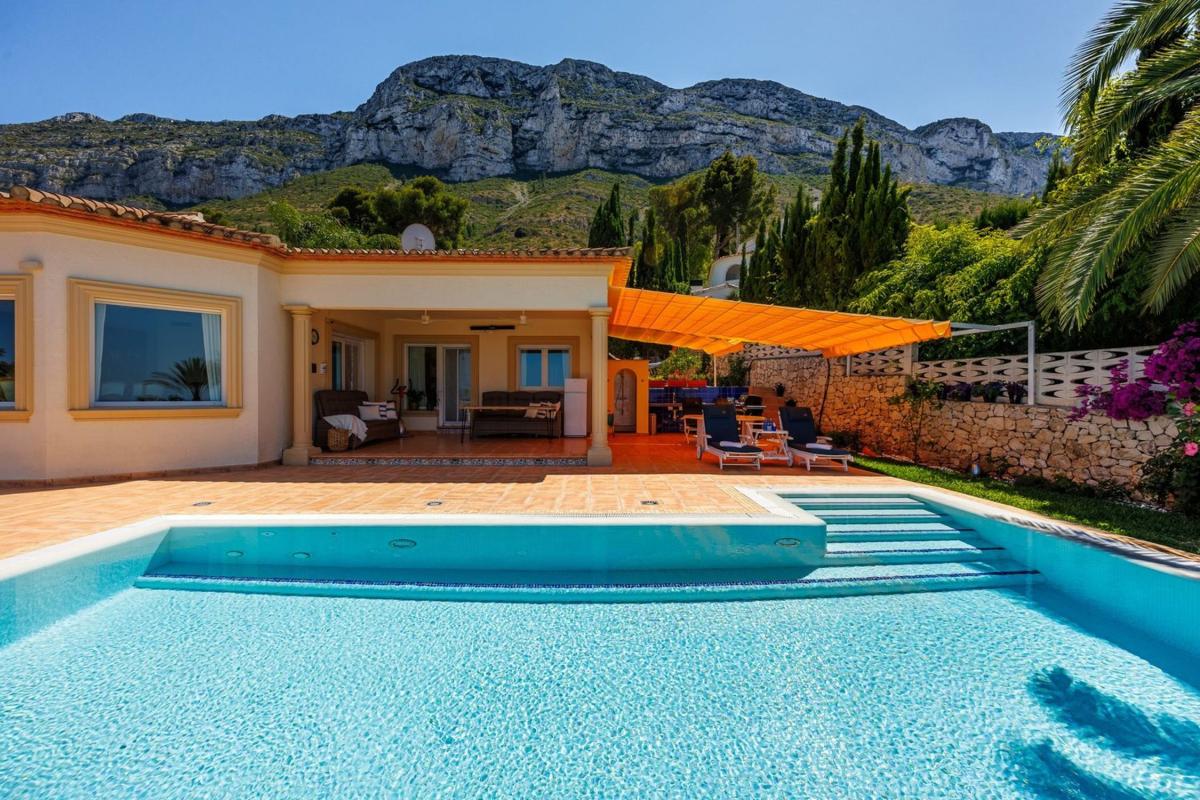 Sprzedaż niezależnego domku jednorodzinnego w Casa o chalet en El Montgó, Denia, Dénia photo 3