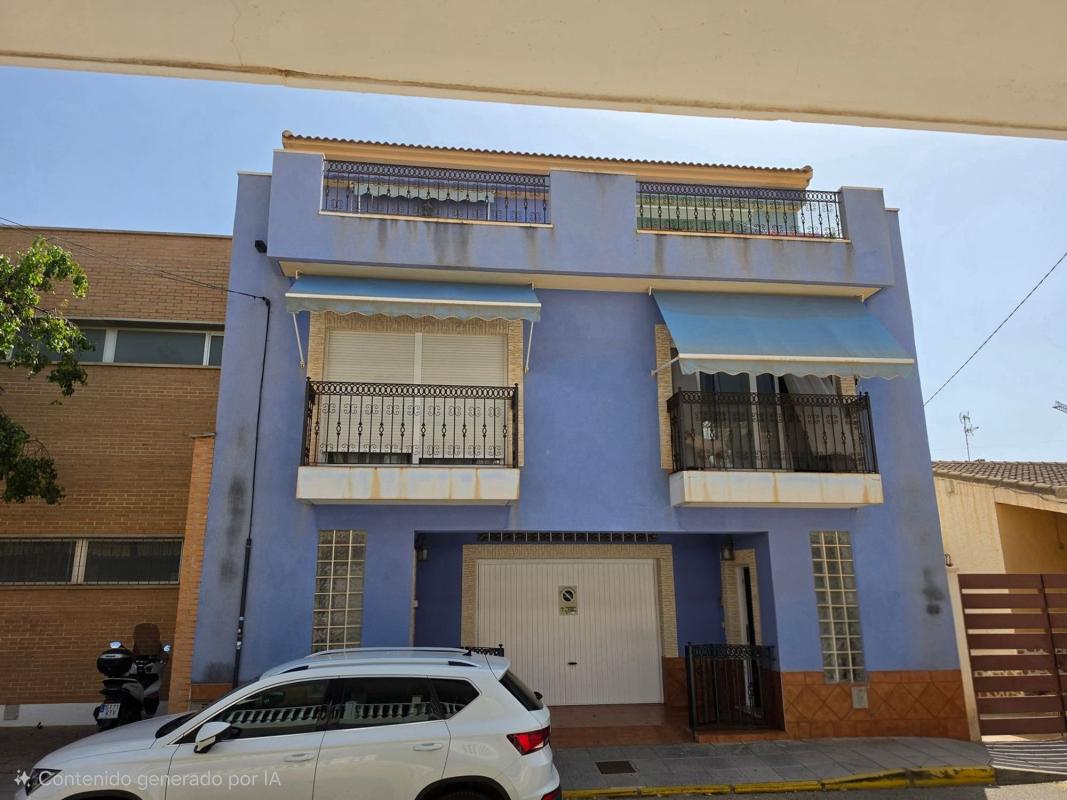Properties for sale and rent in Spain photo 1