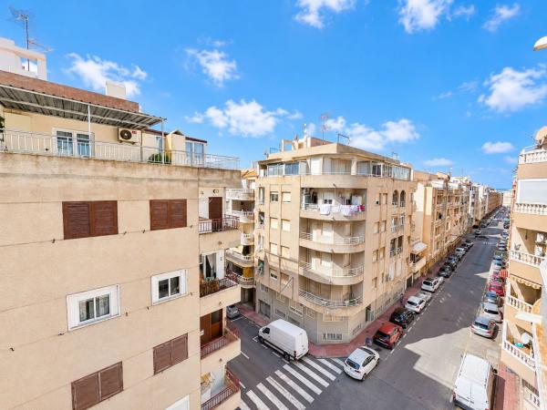 Sprzedaż mieszkania w Piso en Maria Gil Vallejos, Avenida Habaneras - Curva de Palangre, Torrevieja, Torrevieja
 photo 4