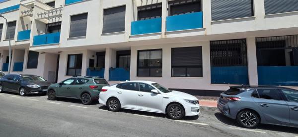 Venta de piso en Piso en Calle Maestro Francisco Casanovas, 55, Antonio Machado, Torrevieja, Torrevieja
 photo 1