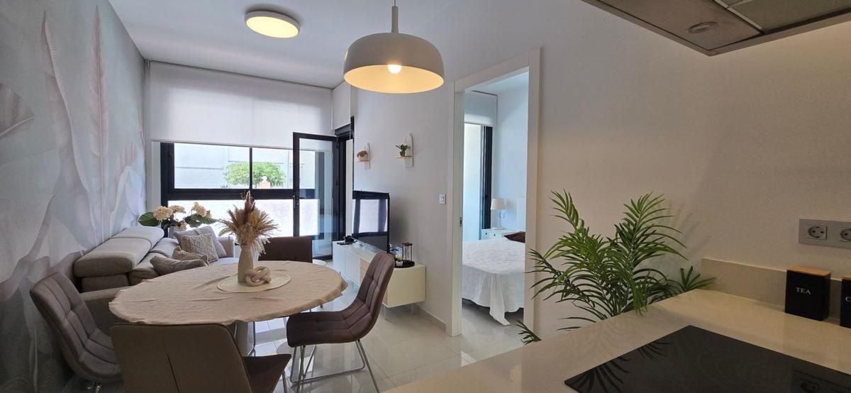 Продажа квартиры на Piso en Calle Maestro Francisco Casanovas, 55, Antonio Machado, Torrevieja, Торревьеха
 photo 3
