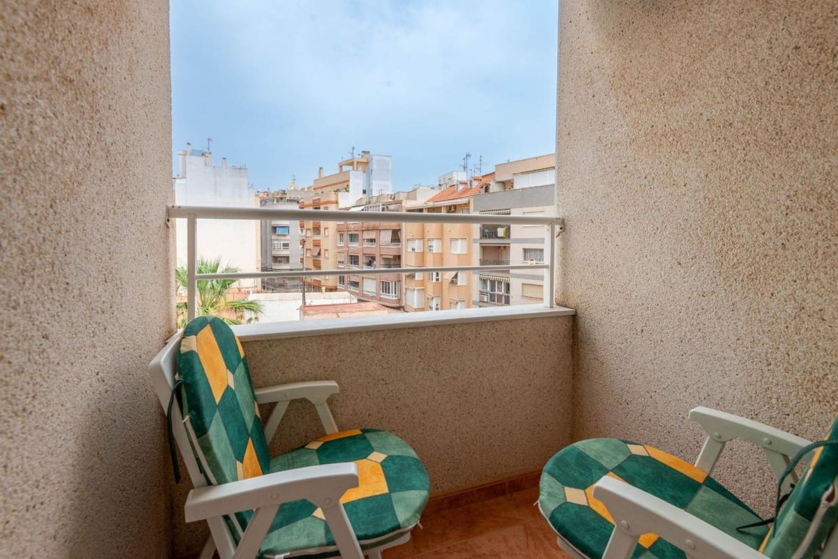 Продажа квартиры на Piso en Calle San Pascual, Avenida Habaneras - Curva de Palangre, Torrevieja, Торревьеха
photo 1
