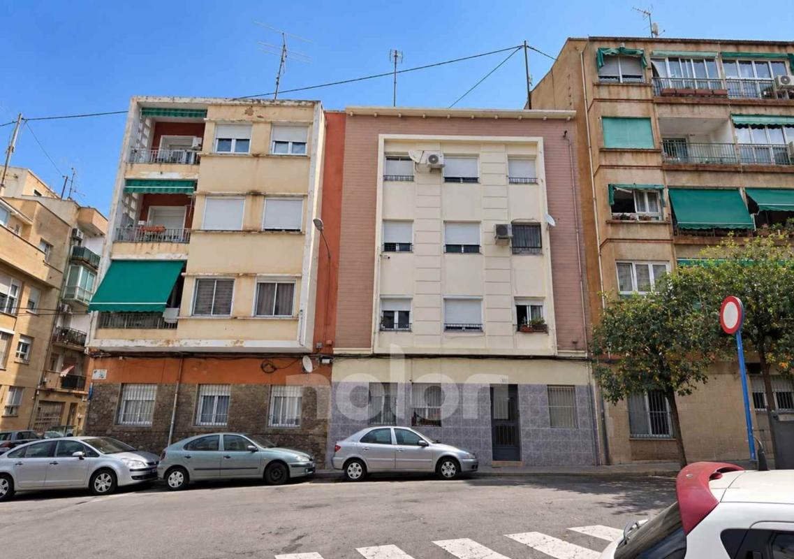 Sprzedaż mieszkania w Piso en Calle Nou D'Octubre, Carolinas Bajas, Alicante / Alacant, Alicante / Alacant
 photo 3