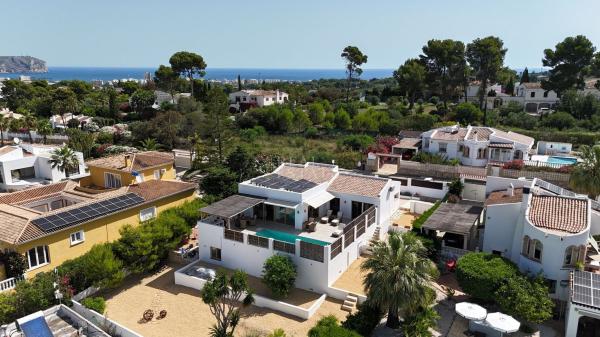 Chalet independiente en venta en Casa o chalet en Pinomar - Pinosol, Jávea/Xàbia, Jávea/Xàbia
 photo 4