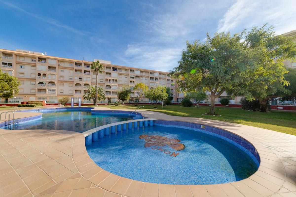 Venta de piso en Piso en Calle Santander s/n, Parque de las Naciones, Torrevieja, Torrevieja
 photo 4