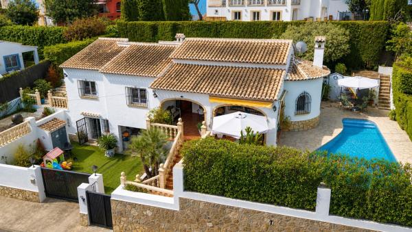 Chalet wolnostojący na sprzedaż w Casa o chalet en Centro Ciudad, Jávea/Xàbia, Jávea/Xàbia photo 1