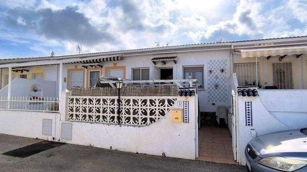 Chalet pareado en Centro de la Ciudad Quesada, Rojales photo 1