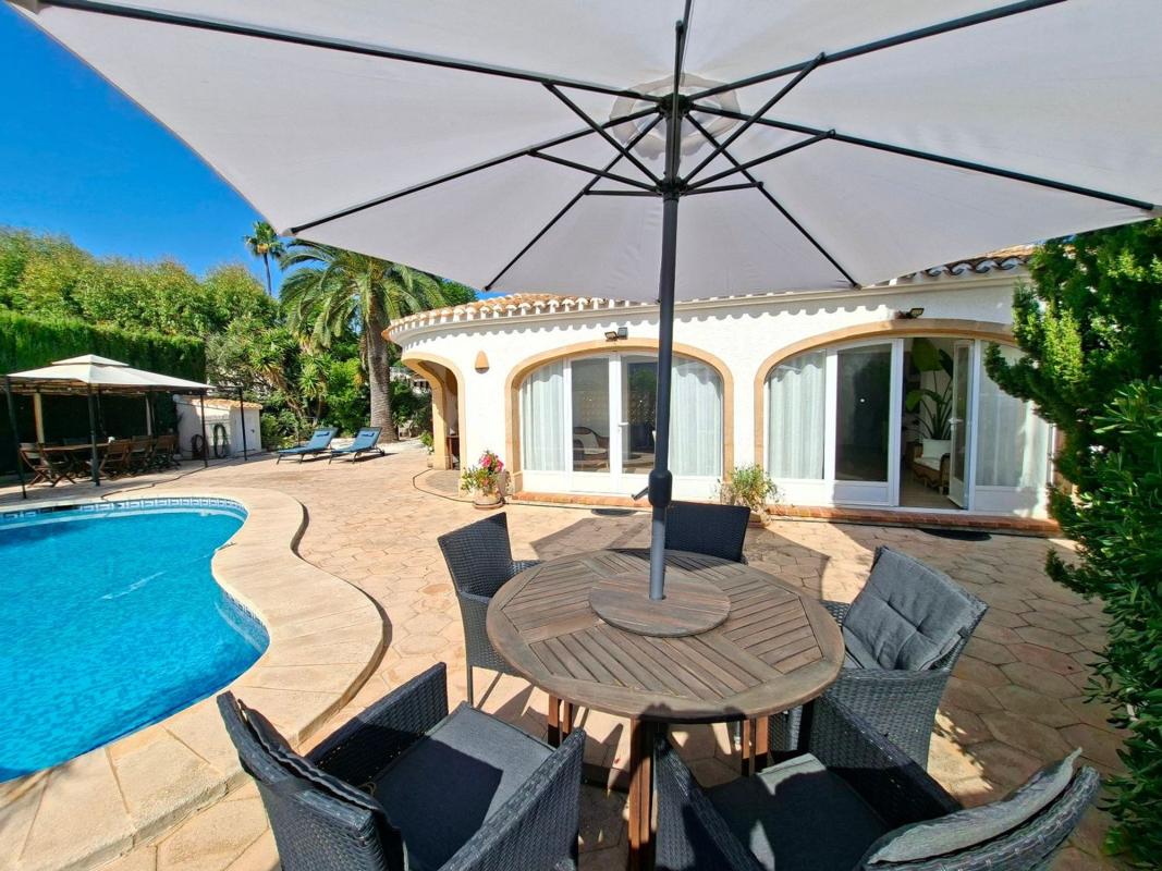 Properties for sale and rent in Spain photo 3